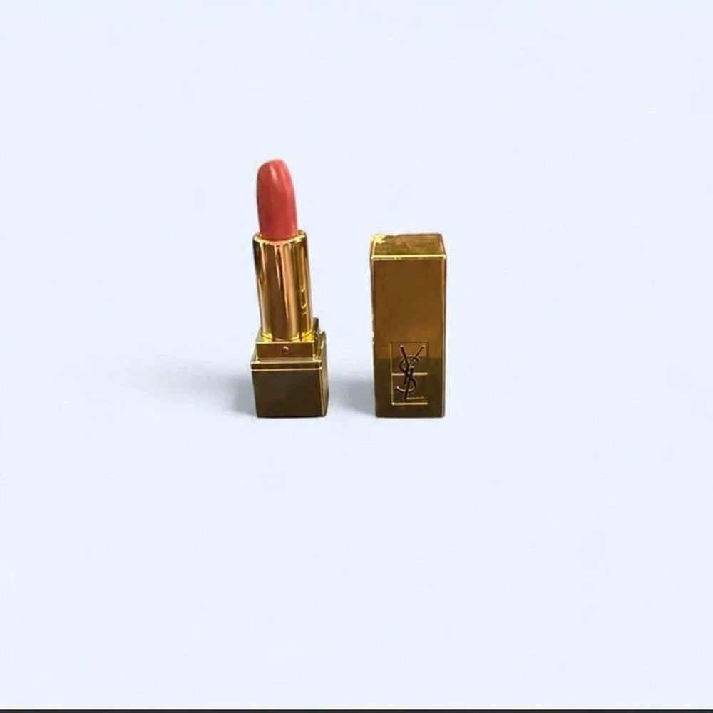 YSL rouge our couture mini lipstick in shade Le nu (warm nude) #70 new no box